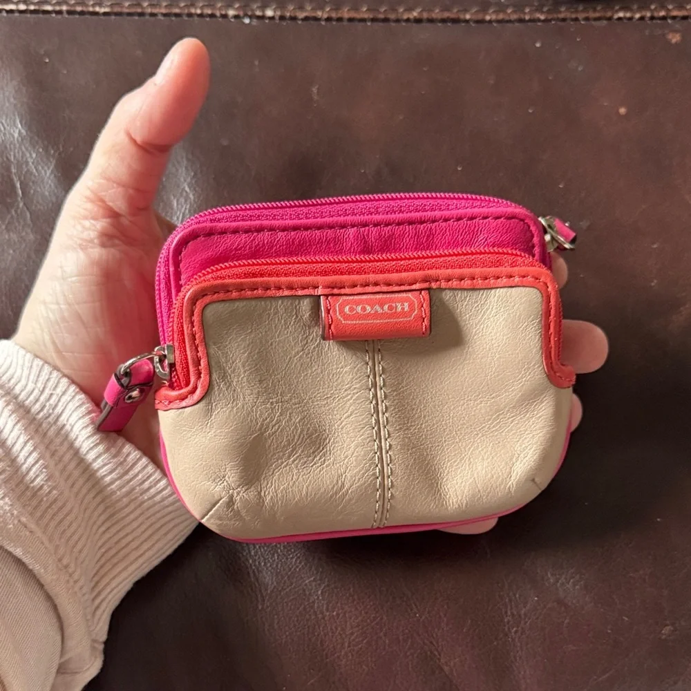 Coach Beige and Pink wallet - Picture 7 of 7